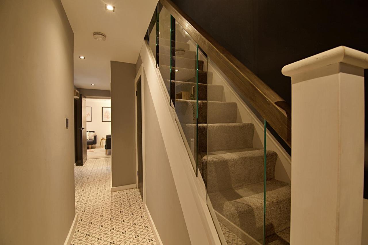Scotforth Road- Boutique Rooms In Lancaster City Townhouse Exterior photo