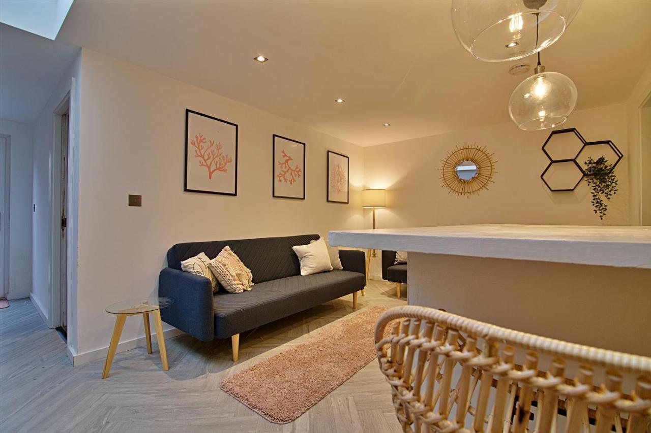 Scotforth Road- Boutique Rooms In Lancaster City Townhouse Exterior photo