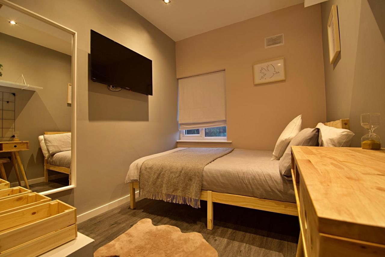 Scotforth Road- Boutique Rooms In Lancaster City Townhouse Exterior photo